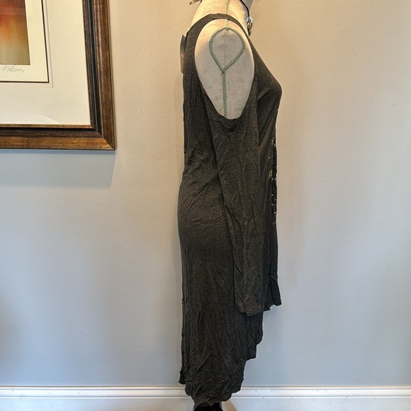 Bear Dance Heat gold flower cold shoulder tunic NWT L - Picture 6 of 12